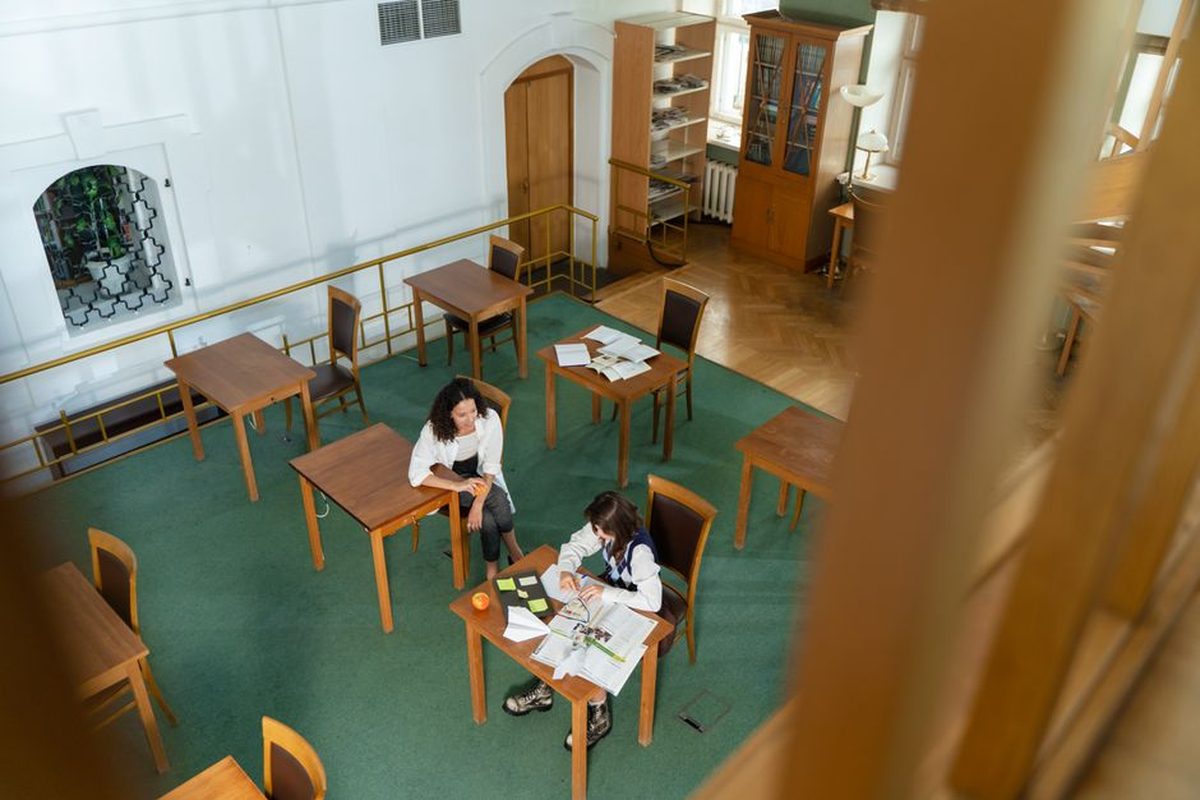 SAT 考试的留学决策与信息核验